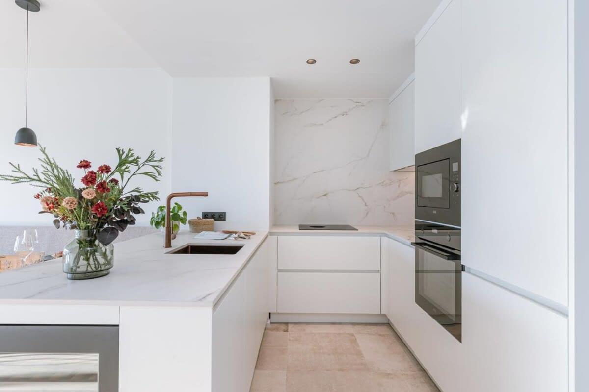 Stunning And Modern Apartment With Sunny Balcony Knokke-Heist Exterior foto